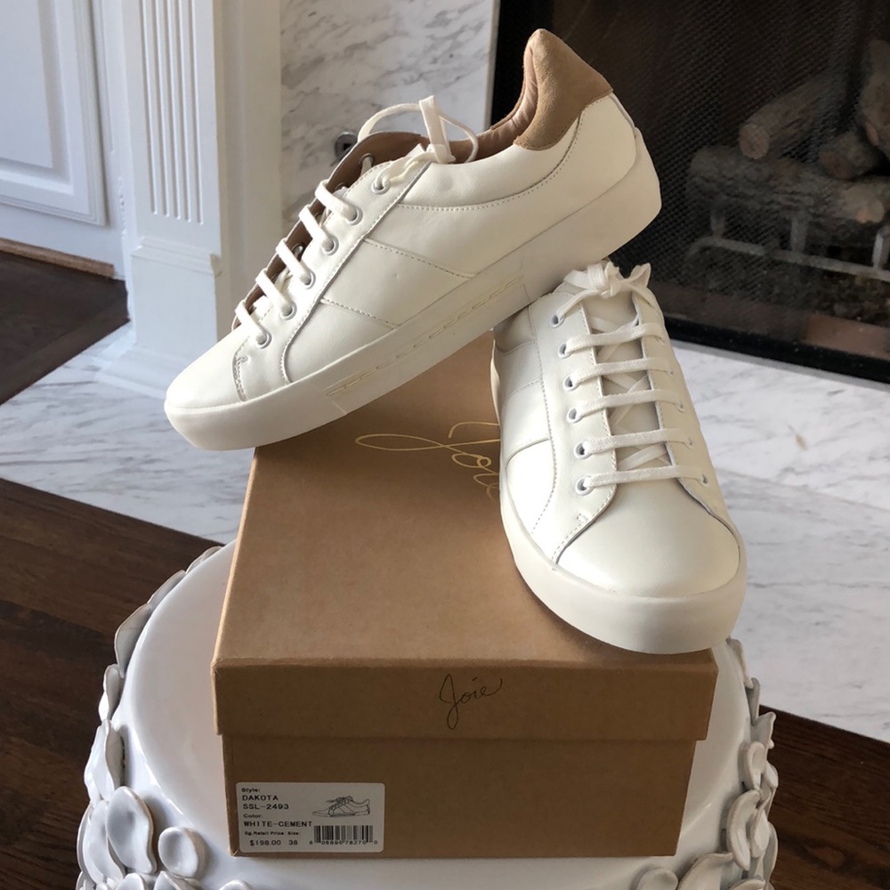 Joie Dakota shoes new with box.  Style SSL-2493